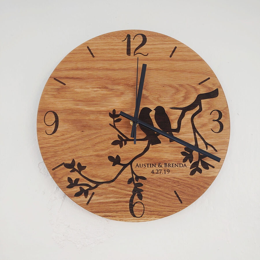 Koka sienas pulkstenis ar gravējumu - Putni