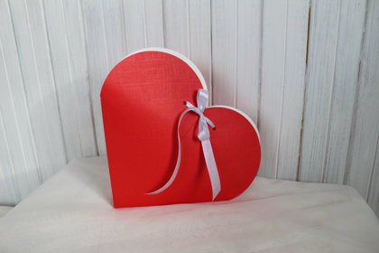 Sirds formas kastīte