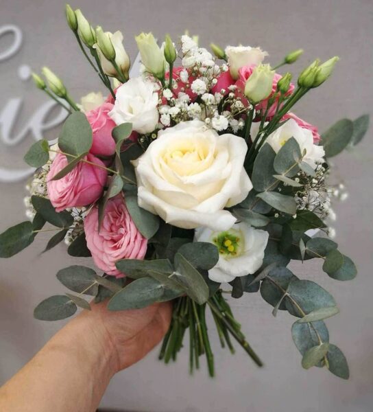 Ziedu pušķis sievietei - Mazais maigums