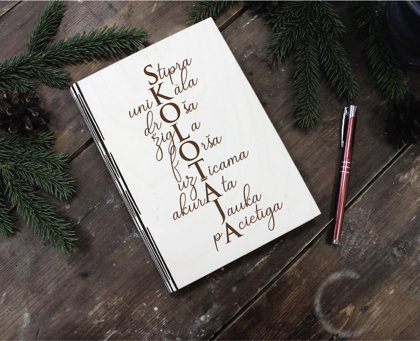 Plānotājs koka vākos ar gravējumu - Skolotāja