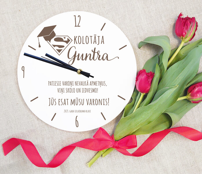 Koka pulkstenis ar gravējumu - Patiesie varoņi /29 cm vai 40 cm/